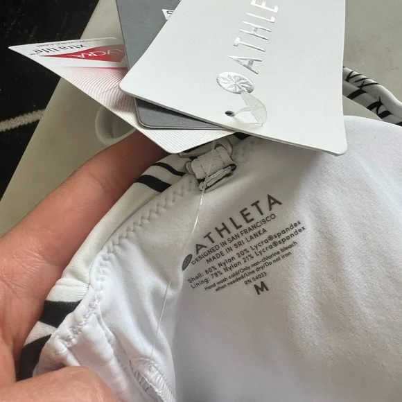 Athleta Retro Twist Bandeau Bikini Top - Picture 4 of 5